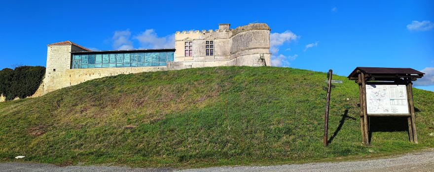 Chateauneuf-Sur-Charente