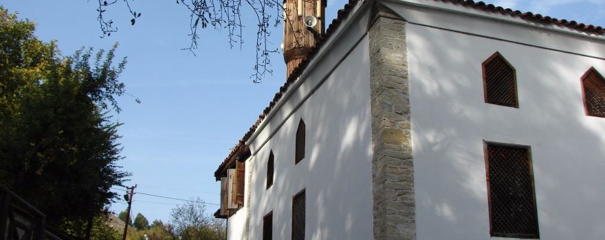 Kacak Lutfiye Cami