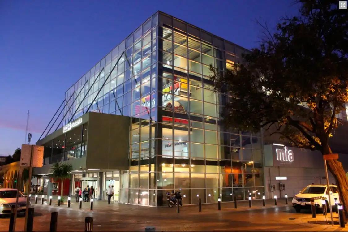 Hotels near Instituto MIA