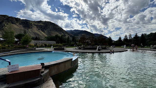 Yellowstone Hotsprings Campground