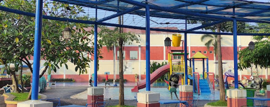 Puri Beta Swimming Pool