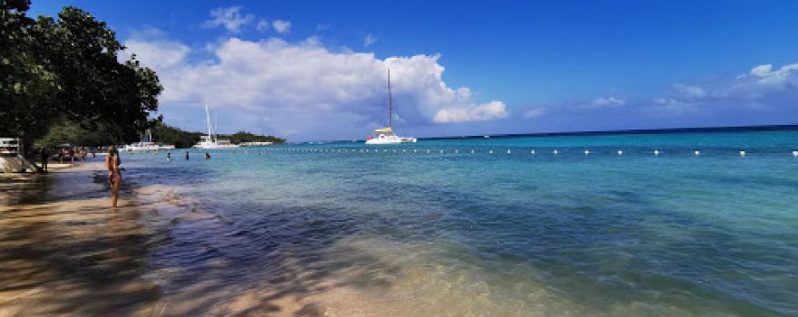 Dunn’s River Beach