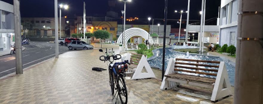 Praça Anastácio Maia