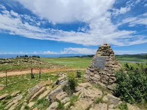 Kaalvoet Vrou Monument (Barefoot Woman)