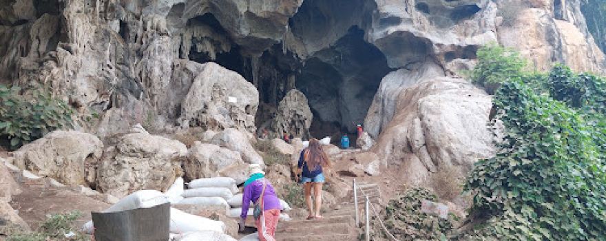 Wat Tham Pha Ya