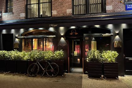 Mayur Indian/Indiaas Restaurant