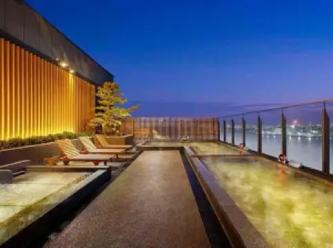 Izumi Tenku no Yu Haneda Airport