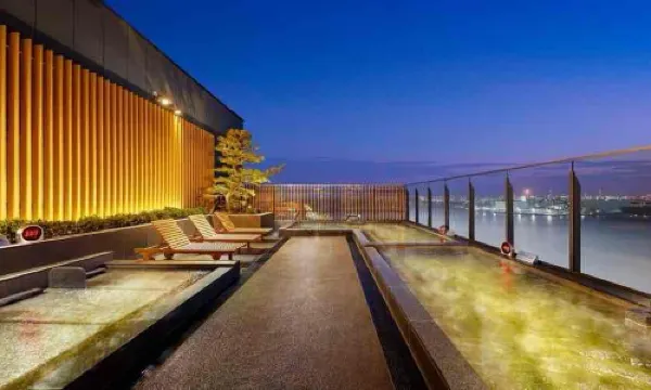 Izumi Tenku no Yu Haneda Airport