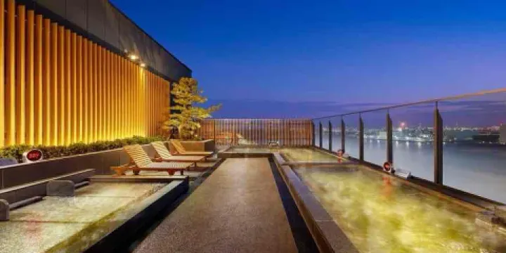 Izumi Tenku no Yu Haneda Airport