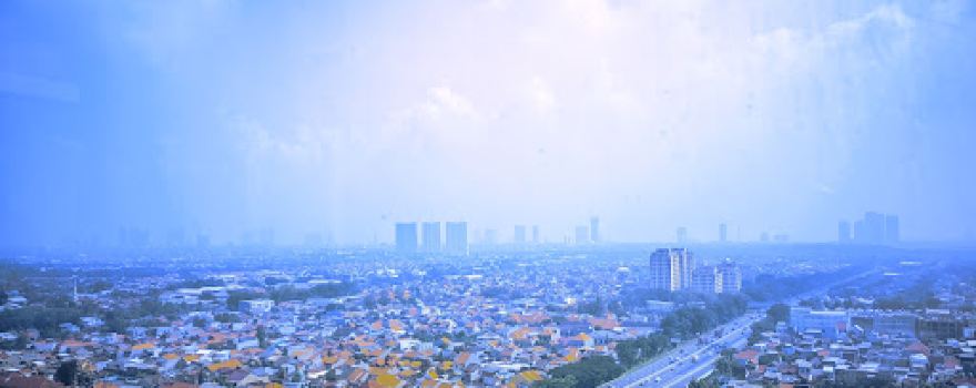 Menara Masjid Agung Al Akbar Surabaya