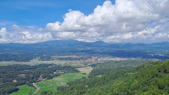 Lolai Tongkonan Lempe