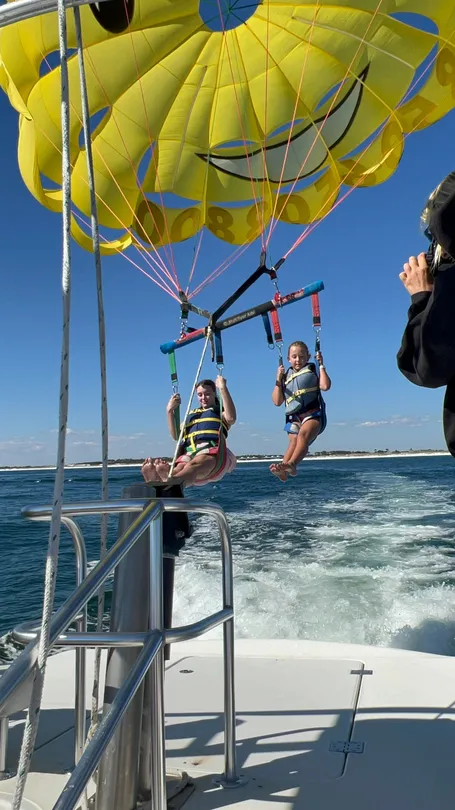 1_Pelican Adventures