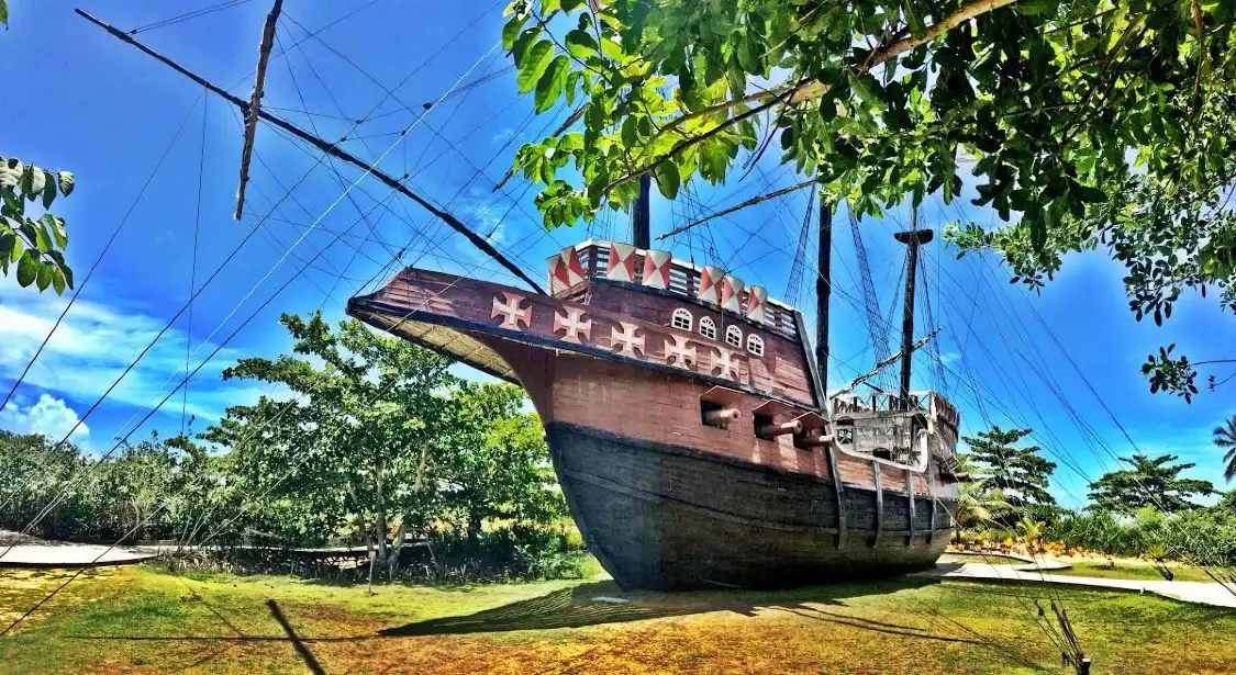 Các khách sạn gần Memorial da Epopéia do Descobrimento