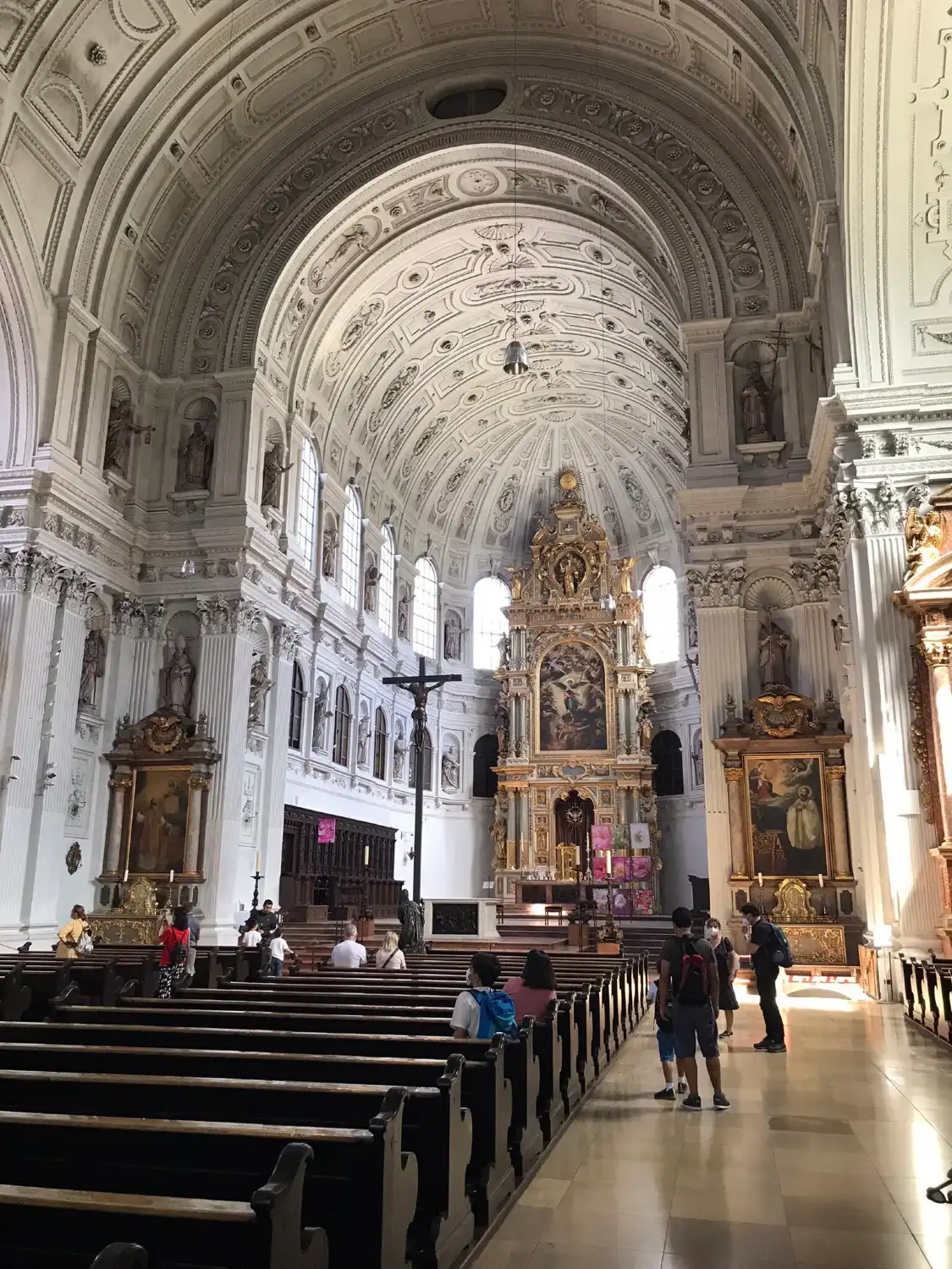 Hotels near St. Michael's Church