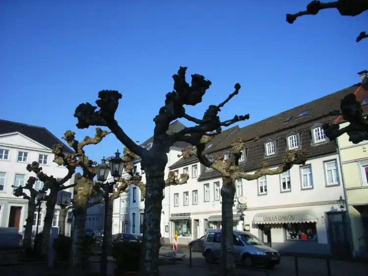 Hotels near St. Peter