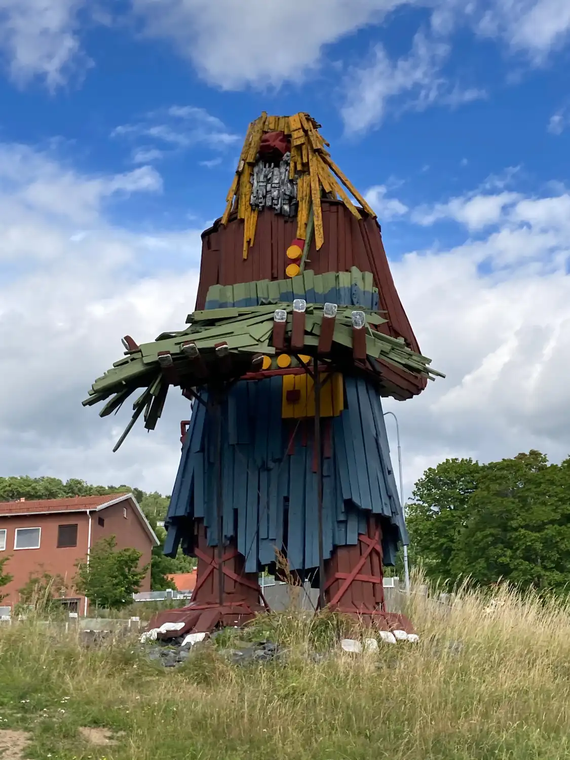 Hotels near Statyn ''Jatten Vist''