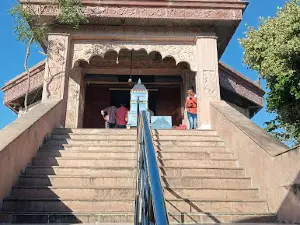 ISKCON Kaundanyapur Temple