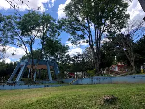 Parque Municipal De Piedra Blanca