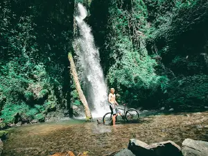 Air Terjun Batu Lapis