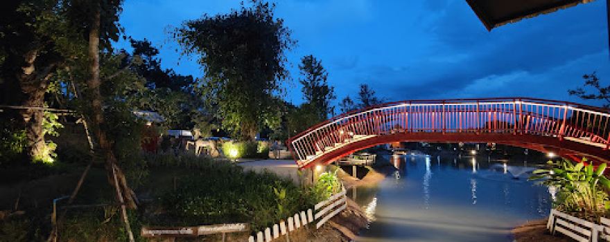 The Lamp Lamphun Cafe' & Farm เดอะแลมป์ลำพูน คาเฟ่ & ฟาร์ม