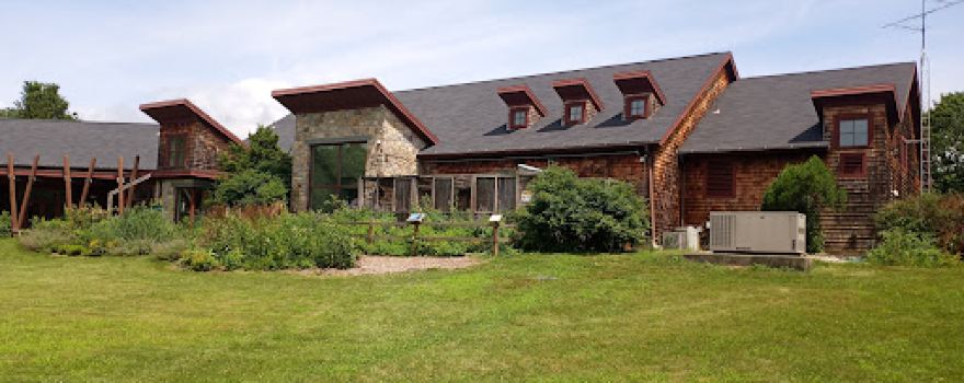 클레어 D. 매킨토시 야생동물보호지역