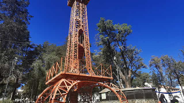 Torre Eiffel - Parque Bolívar