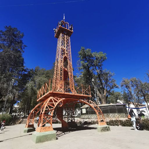 Torre Eiffel - Parque Bolívar