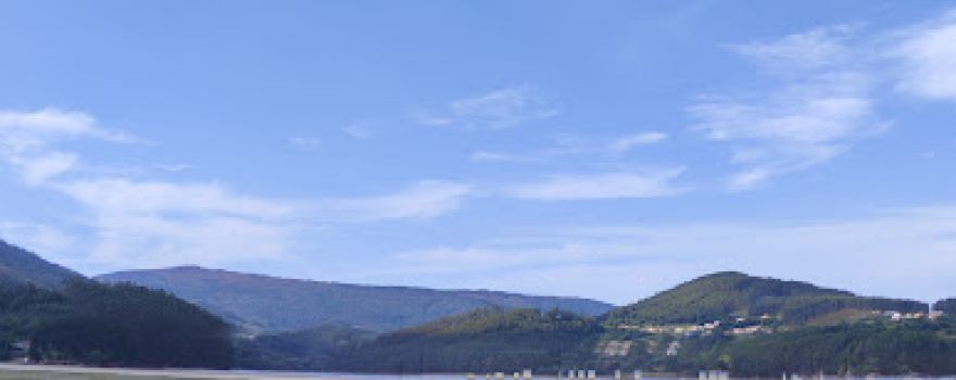 Aparcadoiro da Lagoa de San Martiño