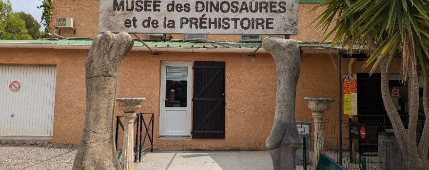 Musee - Parc des Dinosaures