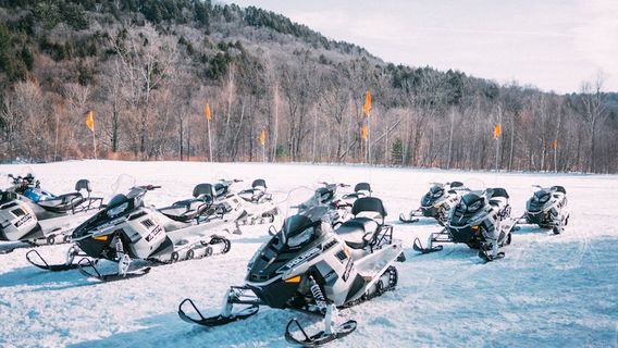 Snowmobile Vermont