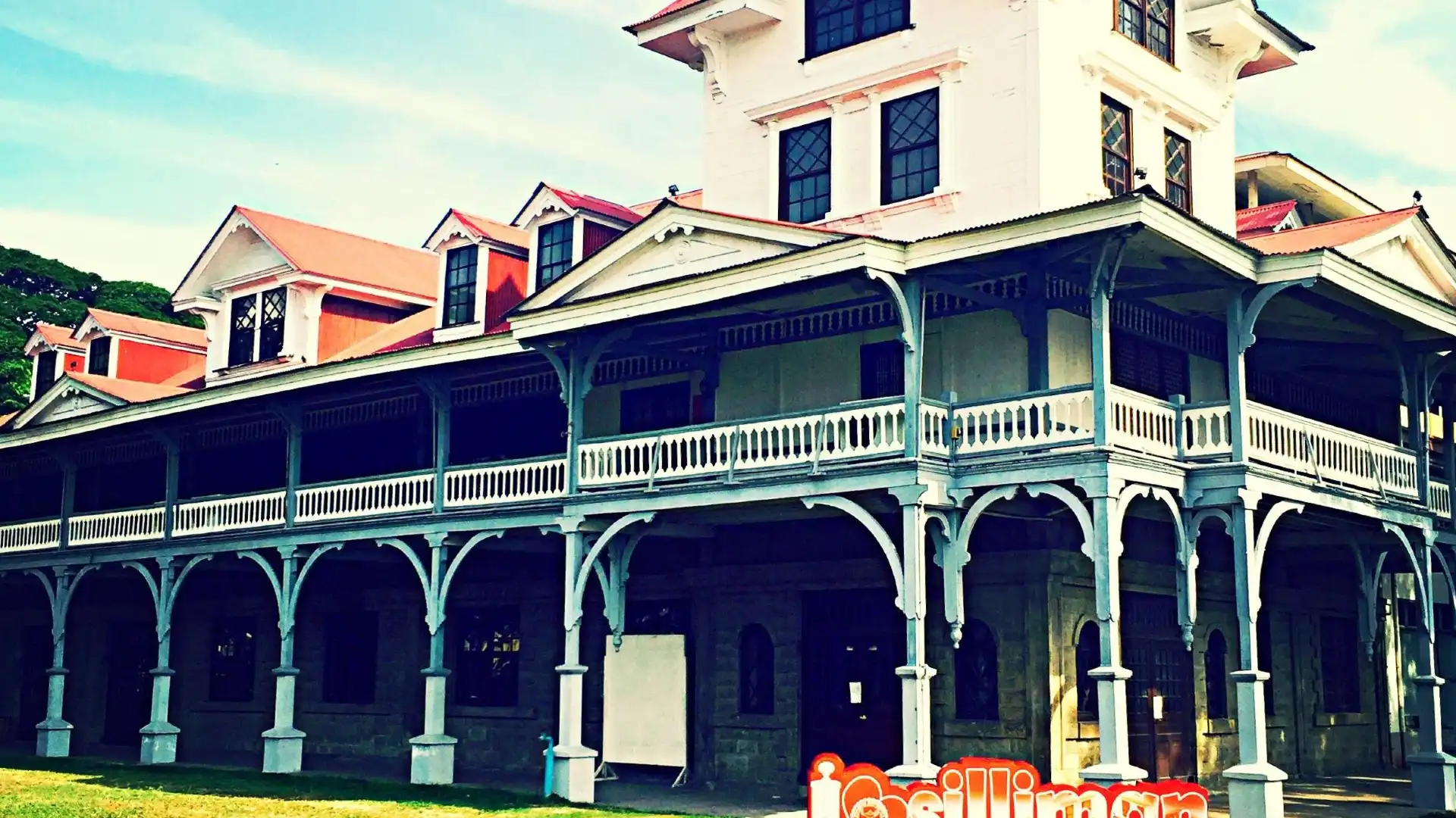 Hotels near Silliman University Anthropology Museum