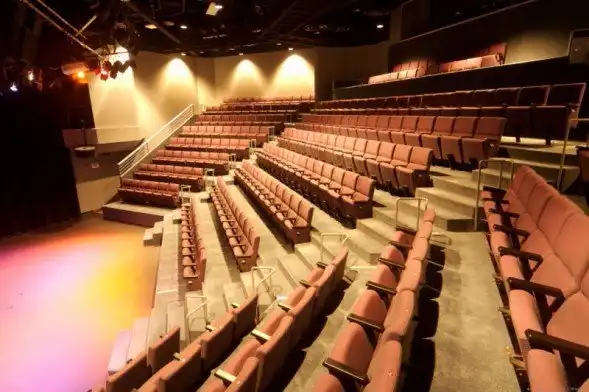 Hotels near Darwin Entertainment Centre