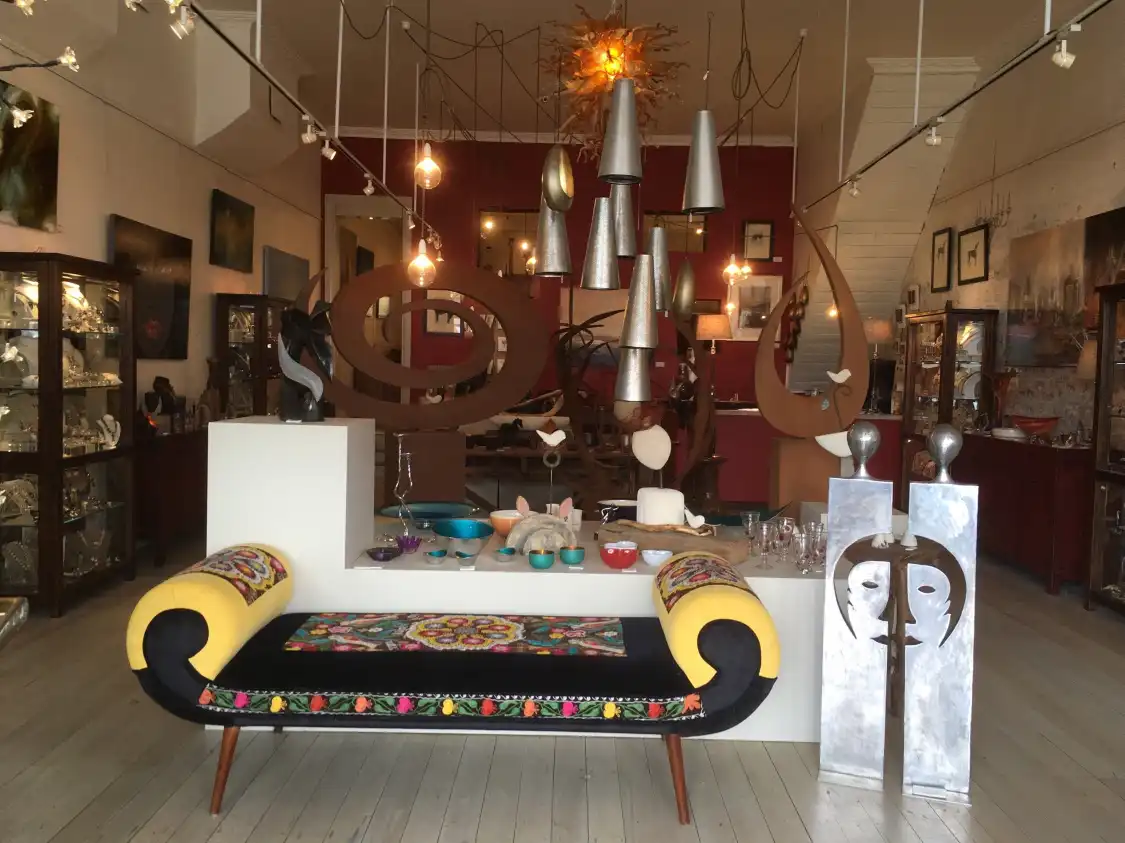 Hotels near Red Pepper Gallery
