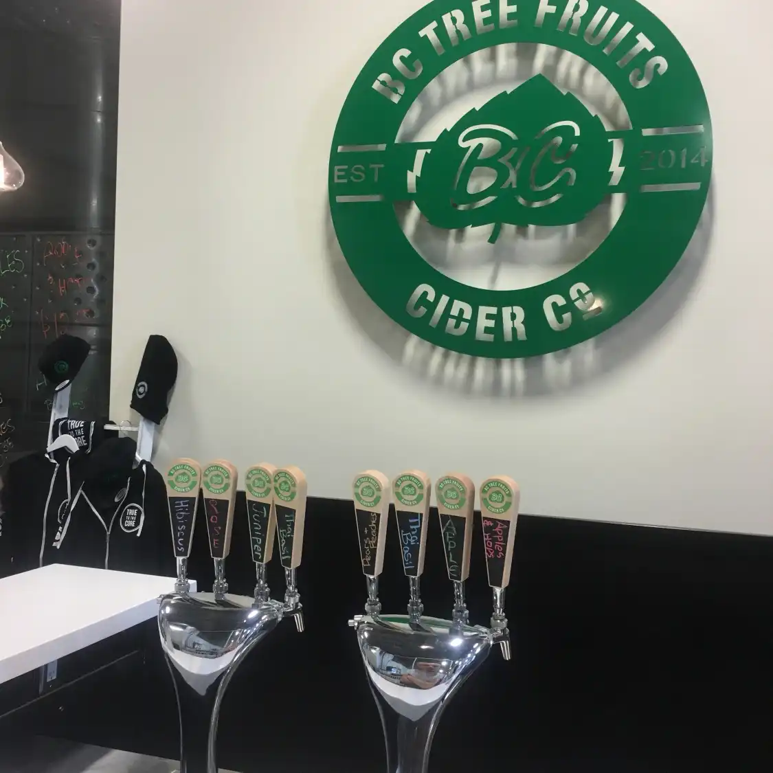 Hotels near BC Tree Fruits Cider Co.