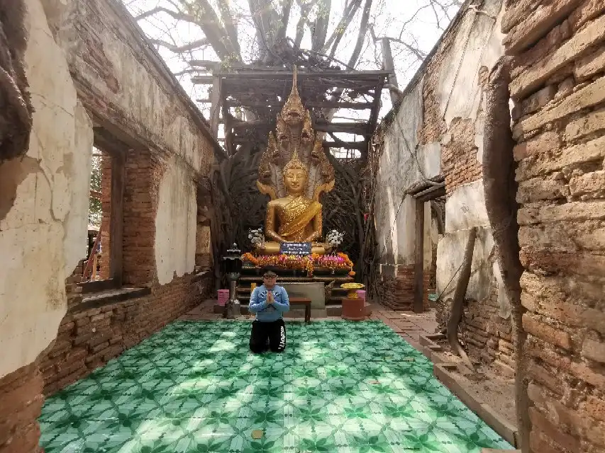 Hotel dekat Sang Kra Tai Temple
