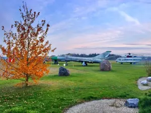 Įstros AVIAPARKAS air museum
