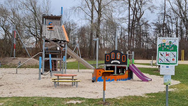 Kinderspielplatz "Am See"