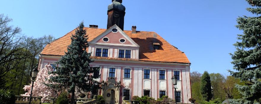 Palace in Warmątowice Sienkiewiczowskie