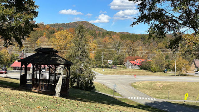 Highland Manor Inn & Conference Center
