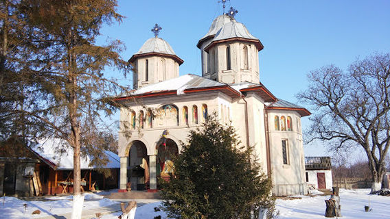 Biserica Adormirea Maicii Domnului