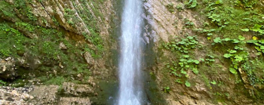 Tsachkere Waterfall