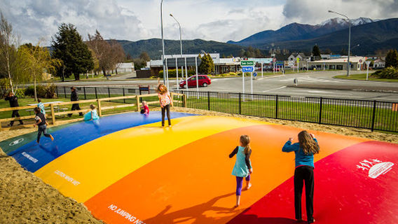 Te Anau Top 10 Holiday Park