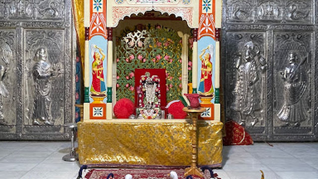Shree Dwarkadhish Bethak Mandir, Anand