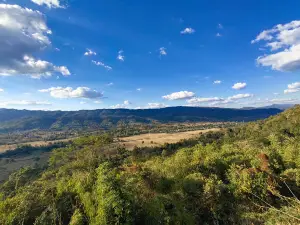 Phu Lom Lo