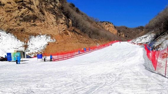 Hunan Ziquejie Outdoor Ski Resort