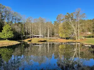 Holly-Gray Park