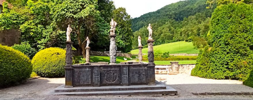 Mansion Polhov Gradec （Polhograjska graščina）