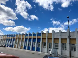 Центральный стадион, ГБУ «СШОР №1»