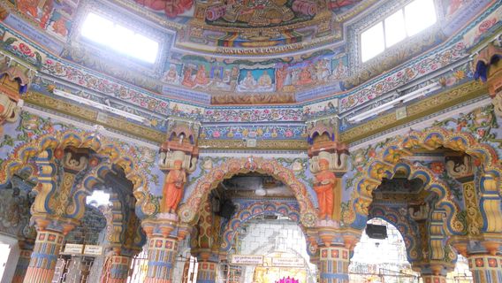 BAPS Shri Swaminarayan Mandir, Akshar Deri Gondal
