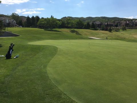 Eaglewood Golf Course
